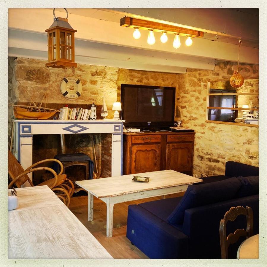 Authentique Maison De Pecheur Au Coeur D'Un Hameau クロゾン エクステリア 写真